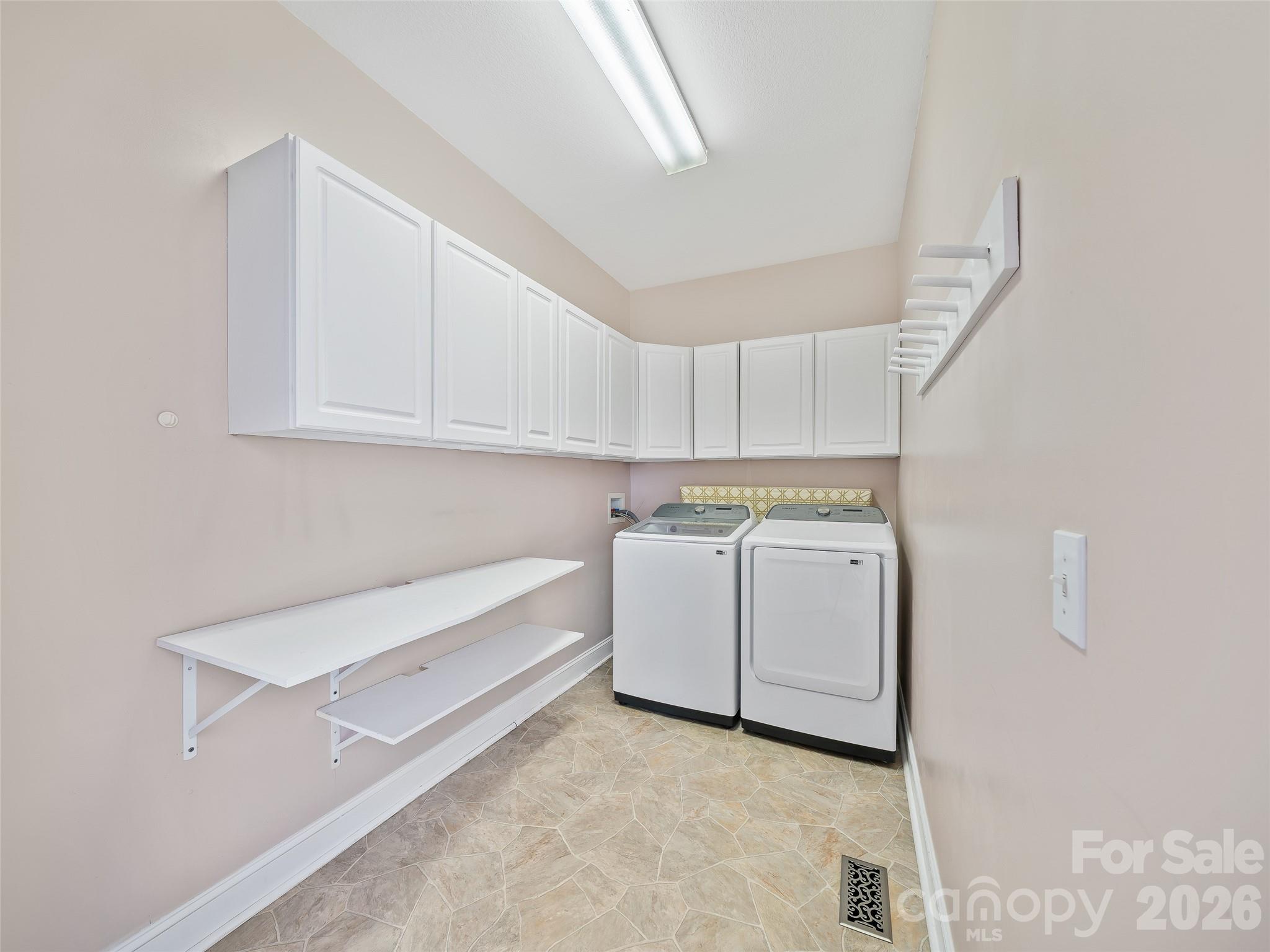 25 Ashefield Court Hendersonville NC 28791
