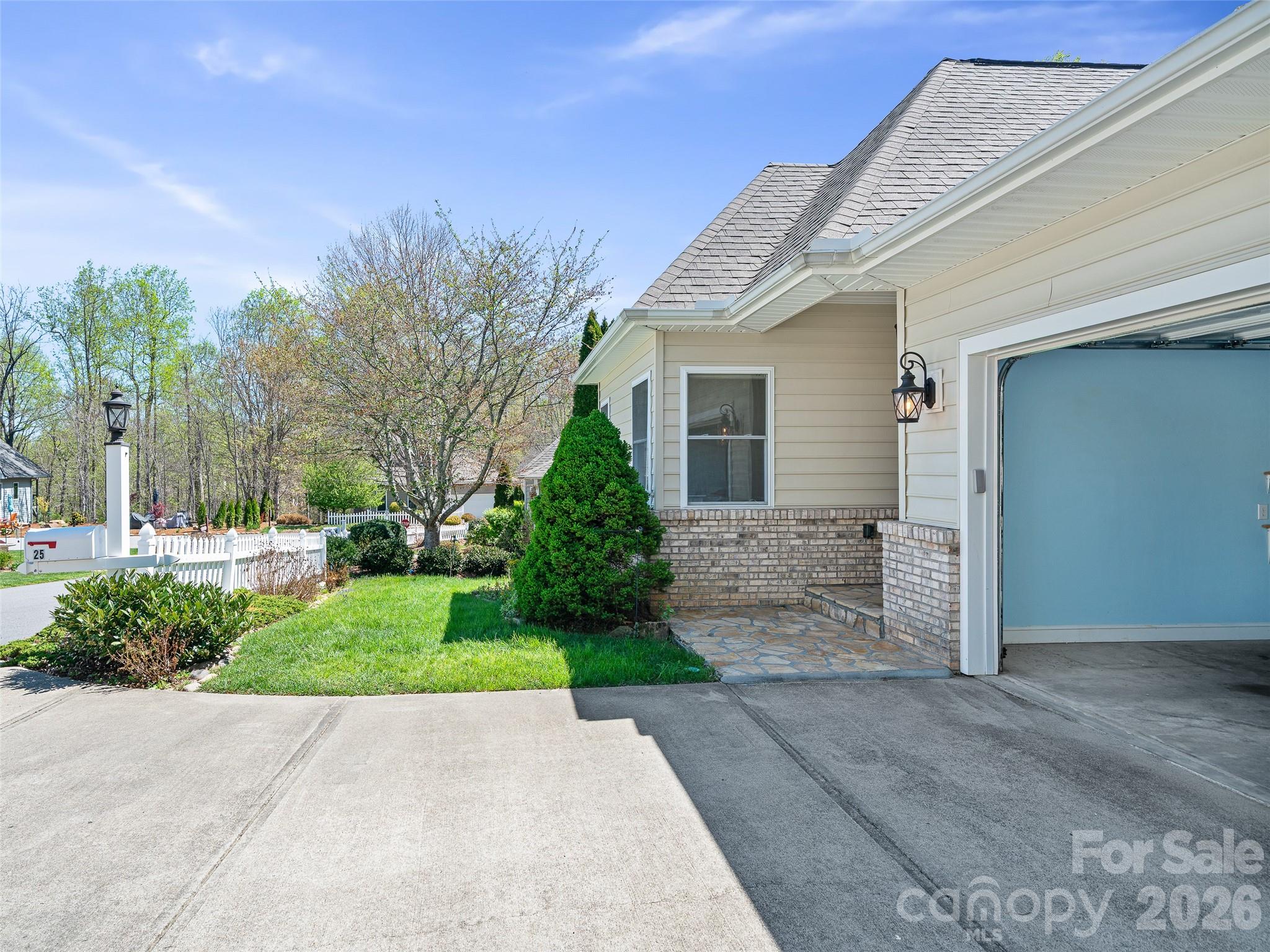 25 Ashefield Court Hendersonville NC 28791