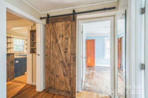 379 N Louisiana Avenue Asheville NC 28806