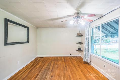 379 N Louisiana Avenue Asheville NC 28806