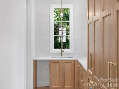 1650 Maryland Avenue Charlotte NC 28209