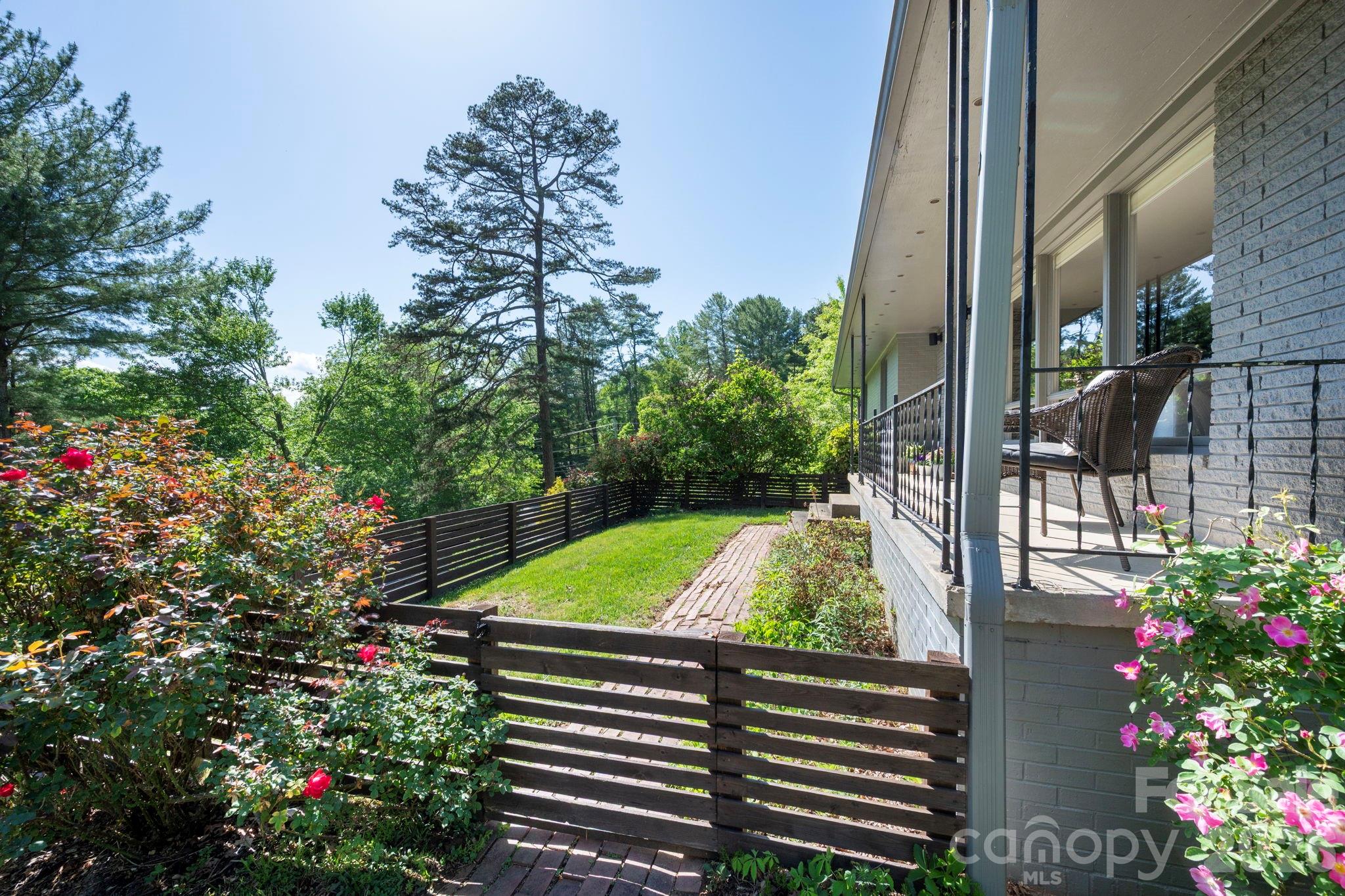 301 Stratford Road Asheville NC 28804