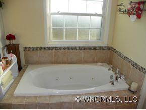 897 Long Ridge Road Mars Hill NC 28754