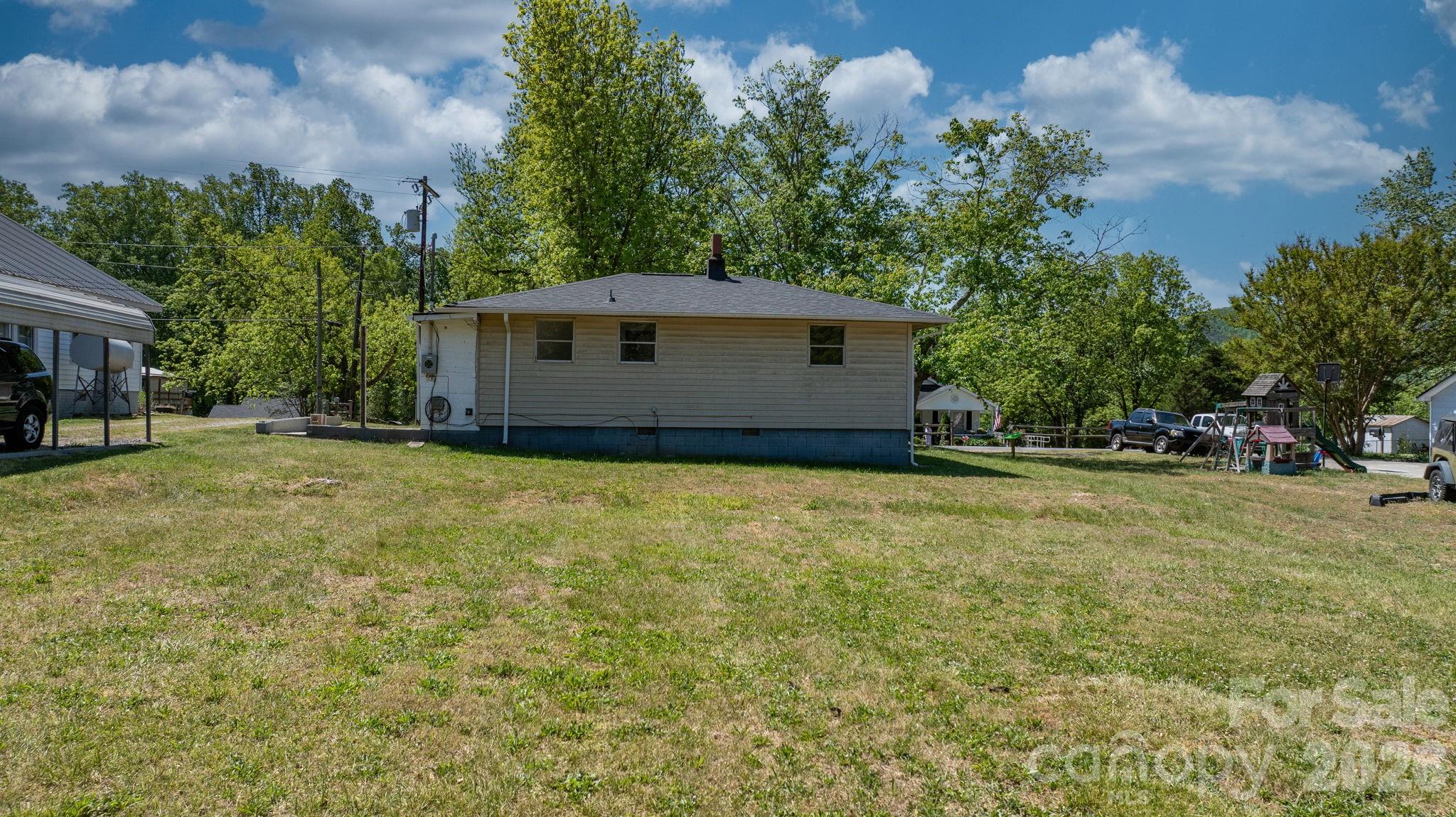 508 South Avenue SW Valdese NC 28690