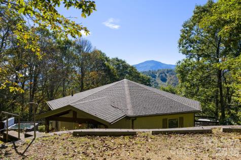 114 Deerwood Trail Seven Devils NC 28604