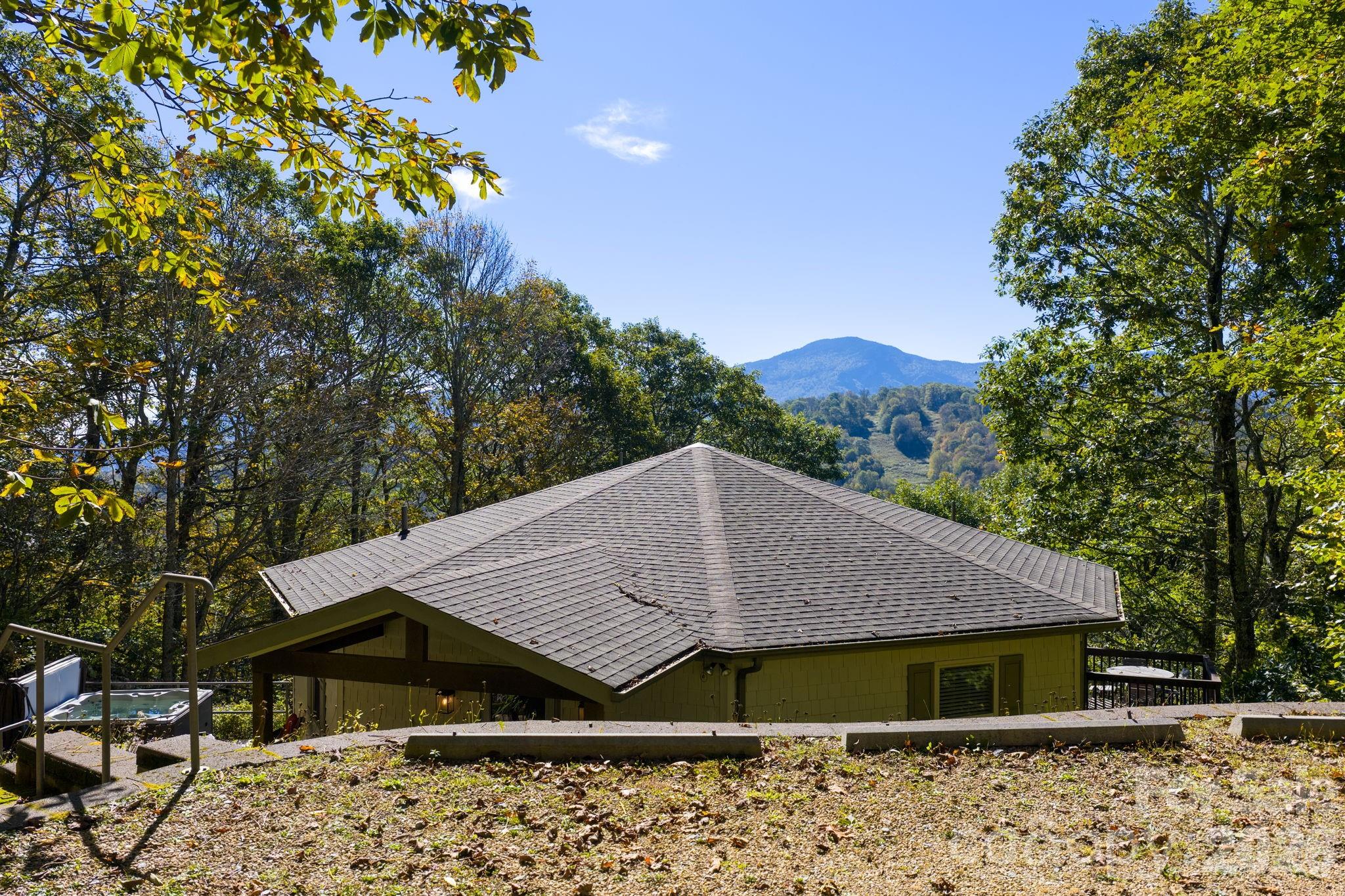 114 Deerwood Trail Seven Devils NC 28604