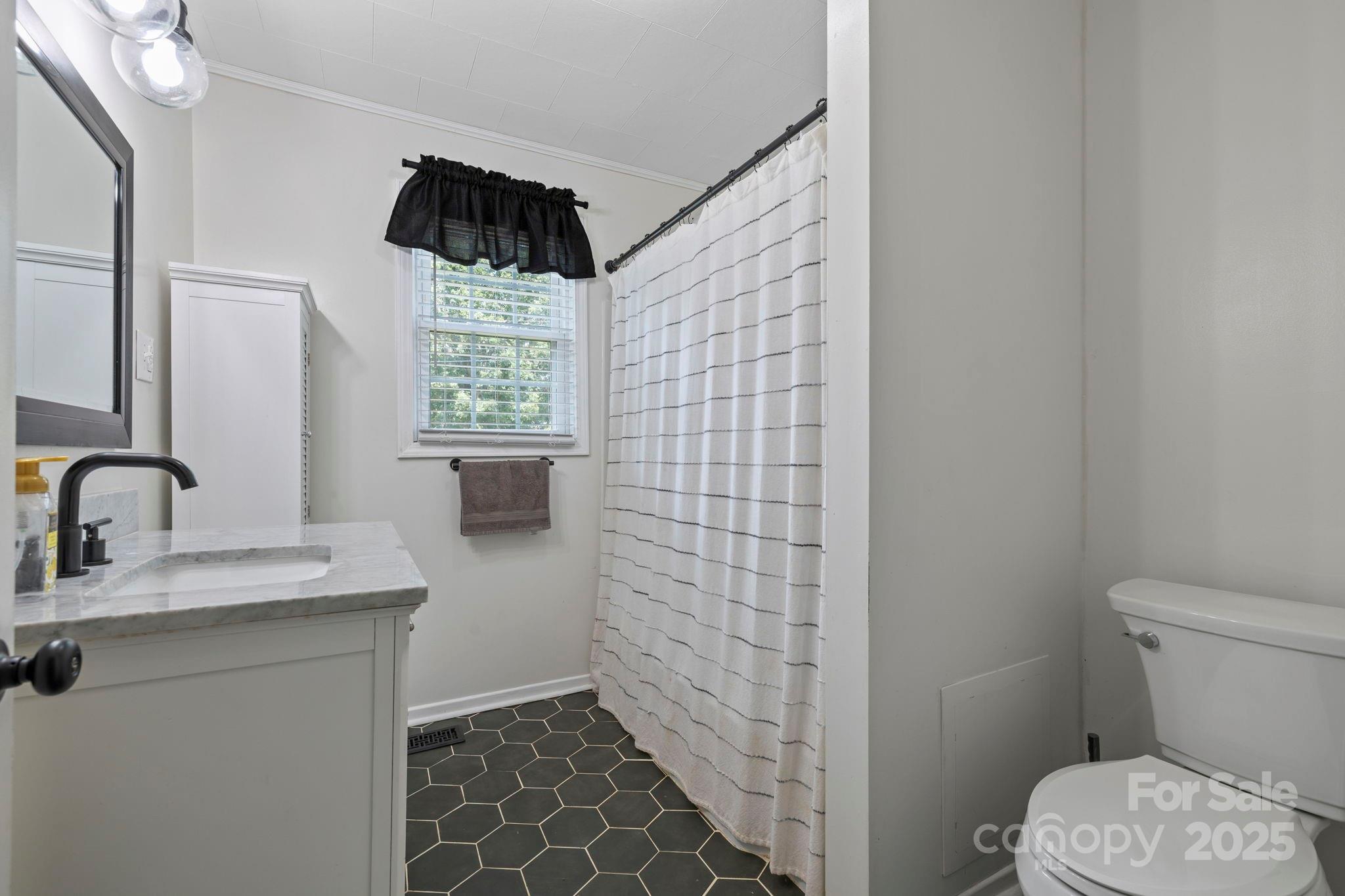 187 Oakridge Drive Forest City NC 28043