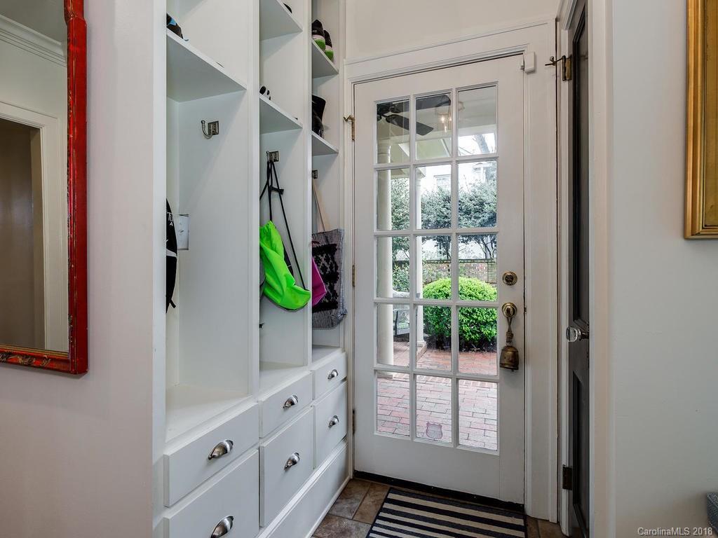 2516 Sherwood Avenue Charlotte NC 28207