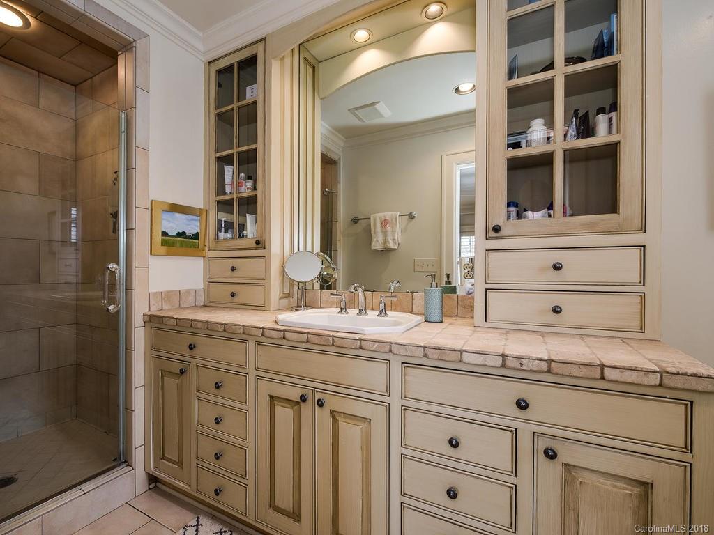 2516 Sherwood Avenue Charlotte NC 28207