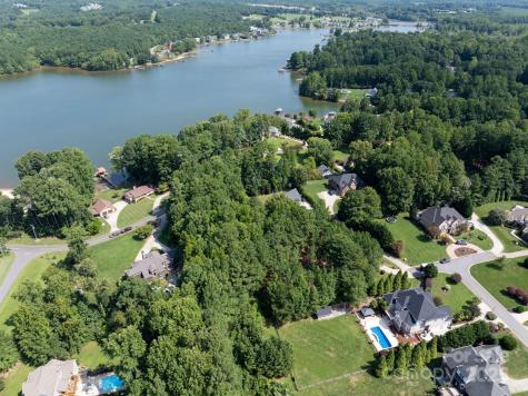127 Palos Verde Road Mooresville NC 28117