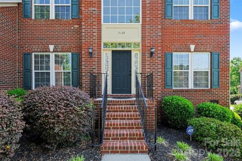 7608 Clarke Ridge Court Charlotte NC 28269