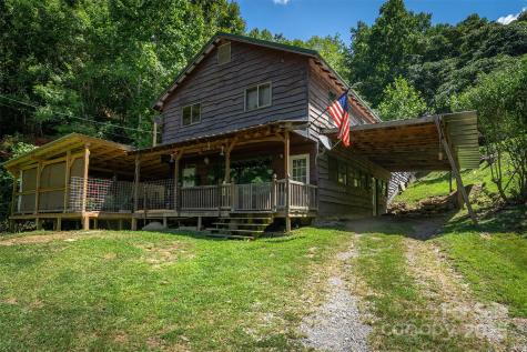 1145 Woolyshot Branch Road Hot Springs NC 28743