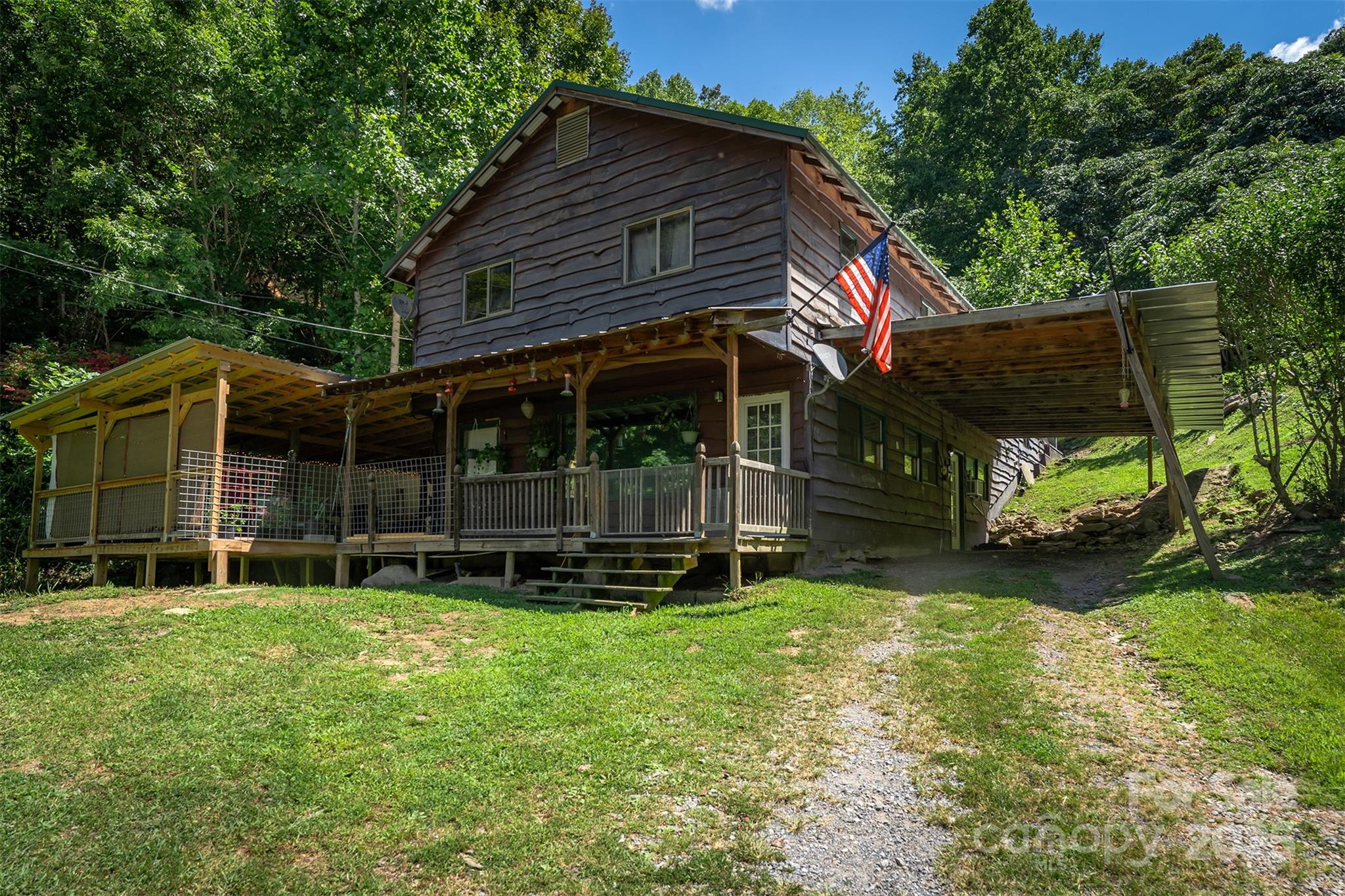 1145 Woolyshot Branch Road Hot Springs NC 28743