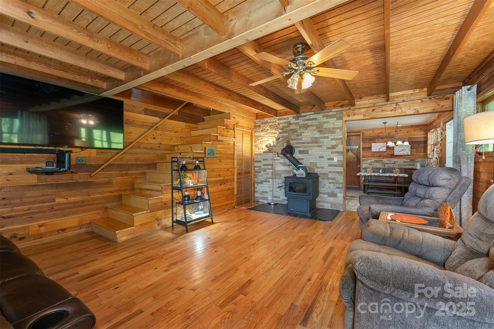 1145 Woolyshot Branch Road Hot Springs NC 28743
