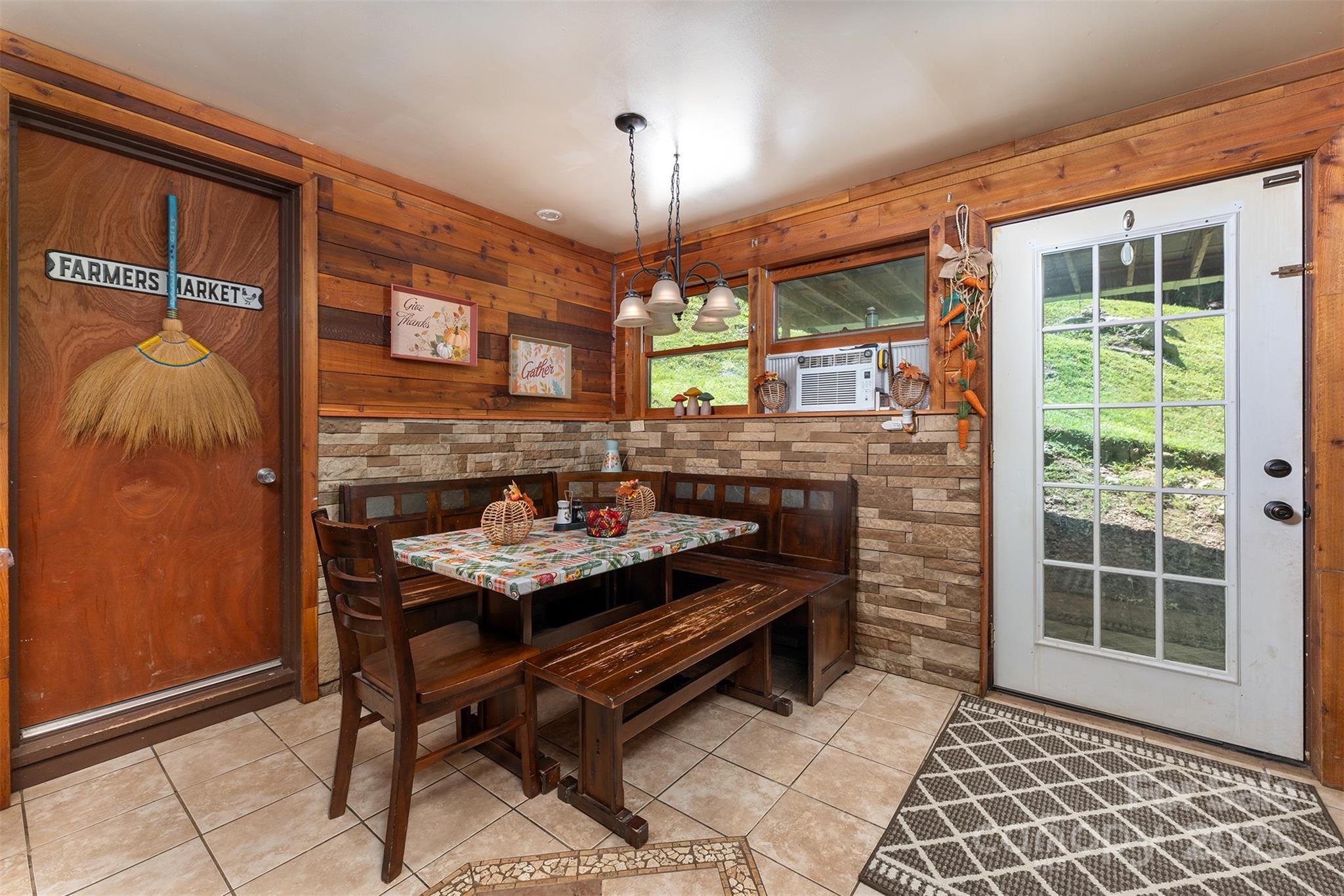 1145 Woolyshot Branch Road Hot Springs NC 28743