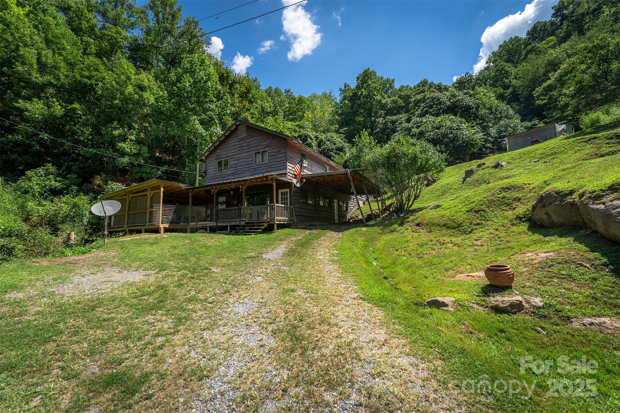 1145 Woolyshot Branch Road Hot Springs NC 28743