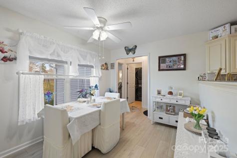 100 Lindsay Drive Archdale NC 27263