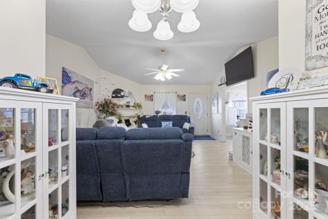 100 Lindsay Drive Archdale NC 27263