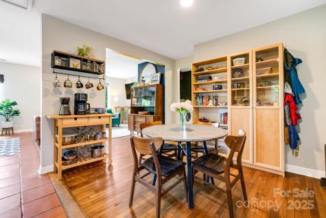 54 Vine Street Asheville NC 28804