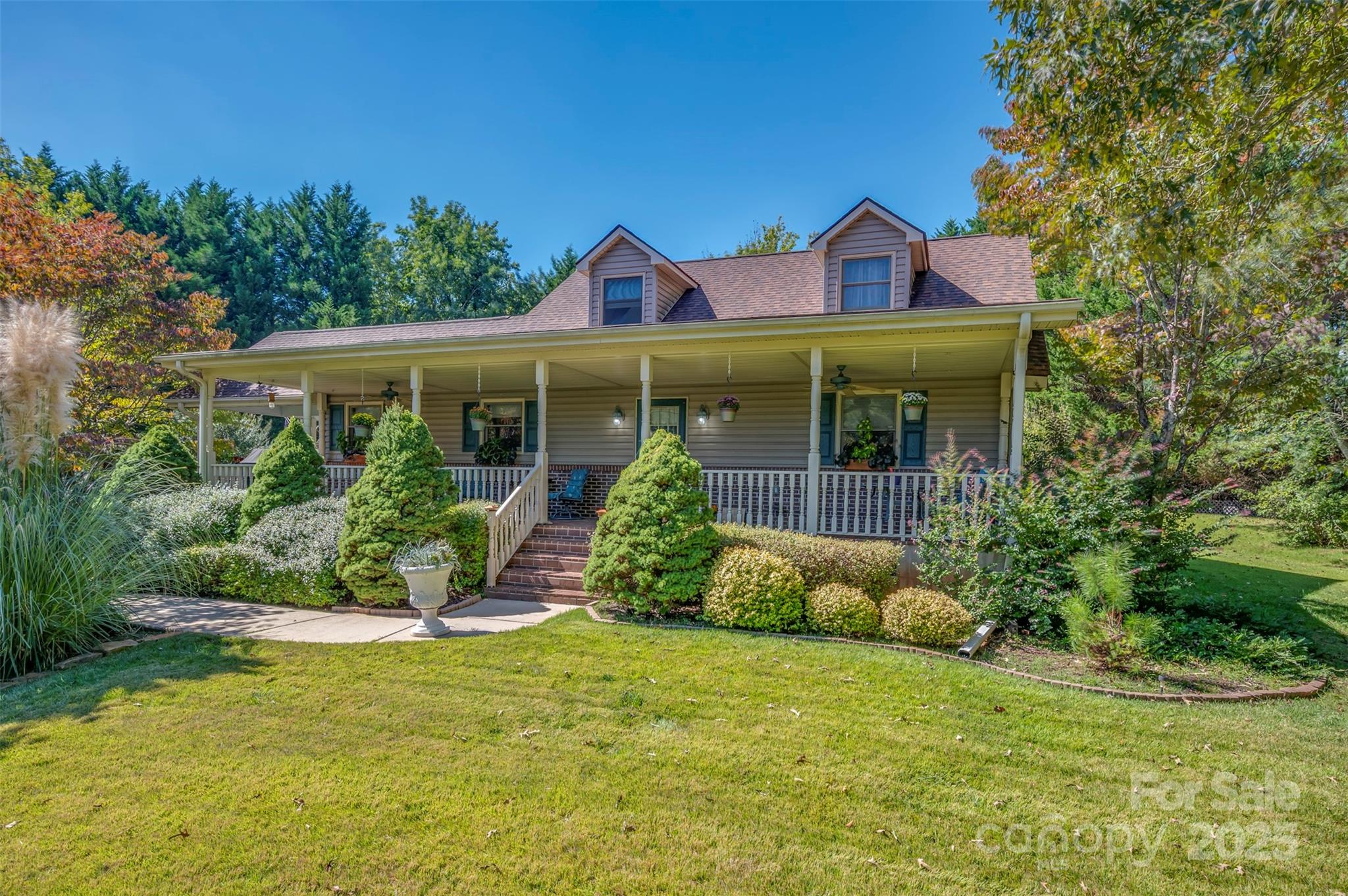1280 Henderson Road Tryon NC 28782