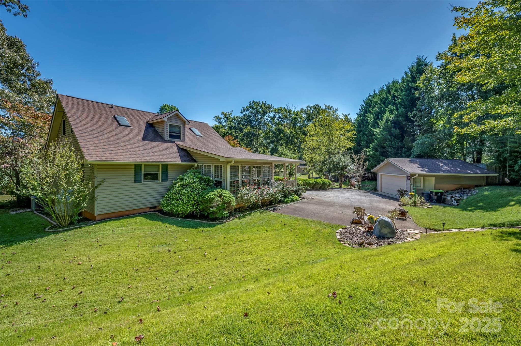 1280 Henderson Road Tryon NC 28782