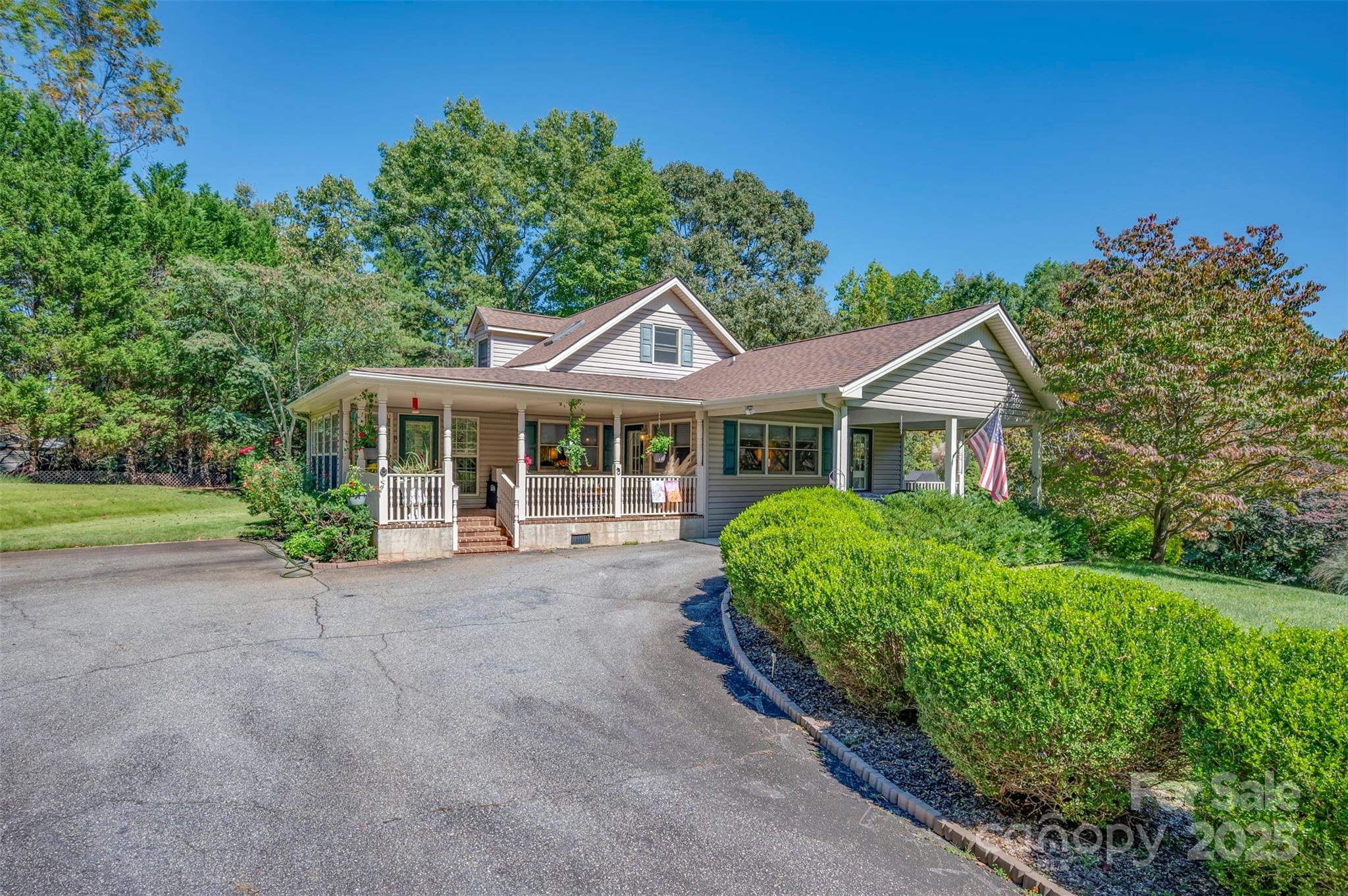 1280 Henderson Road Tryon NC 28782