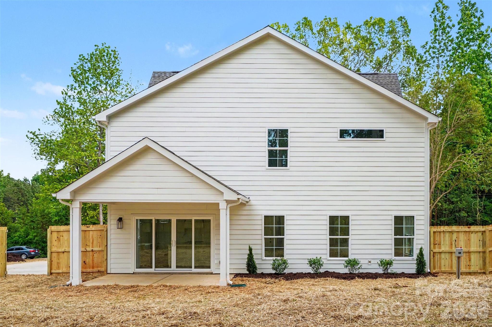 7925 Large Oak Lane Mint Hill NC 28227