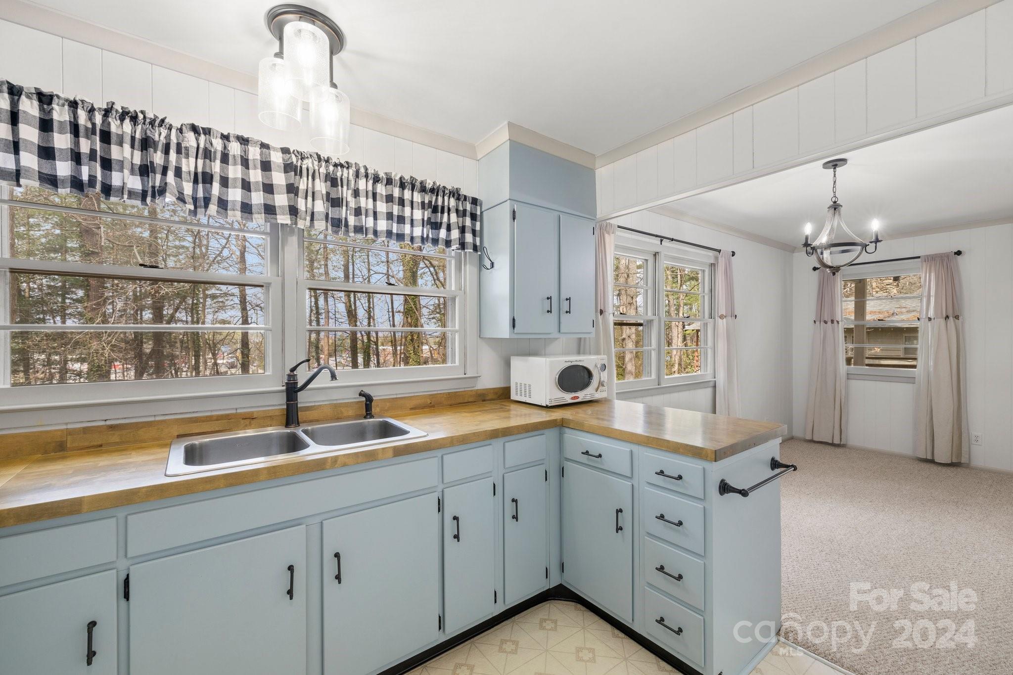 6 Spruce Drive Arden NC 28704