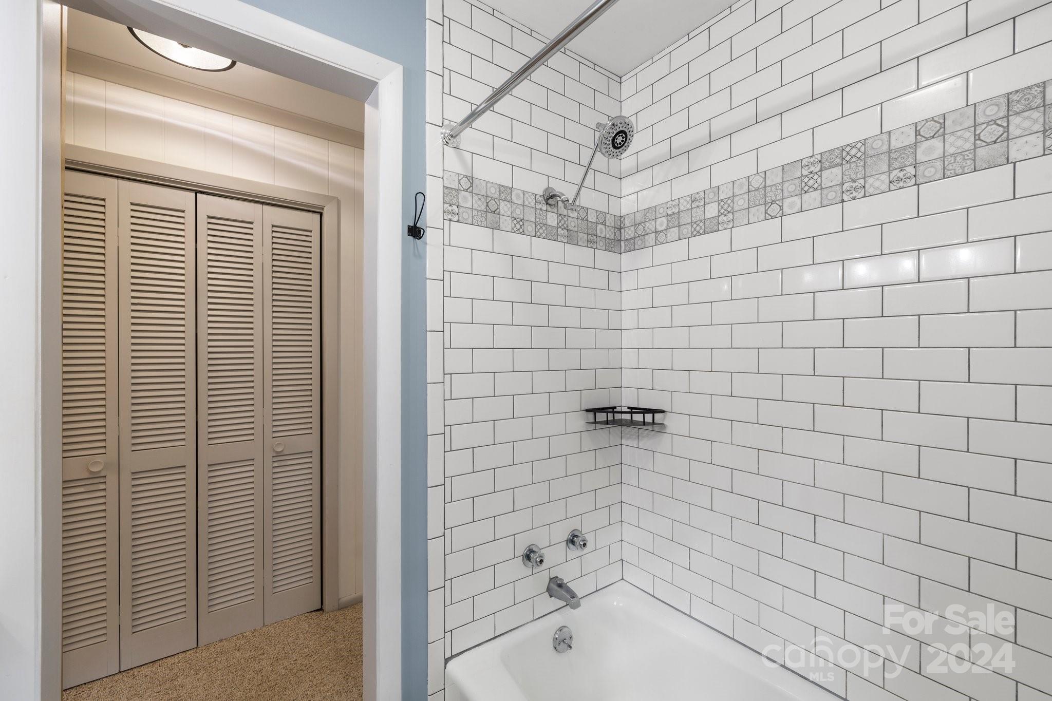 6 Spruce Drive Arden NC 28704