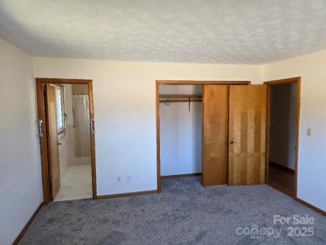 1375 E Us Highway 19e Highway Burnsville NC 28714