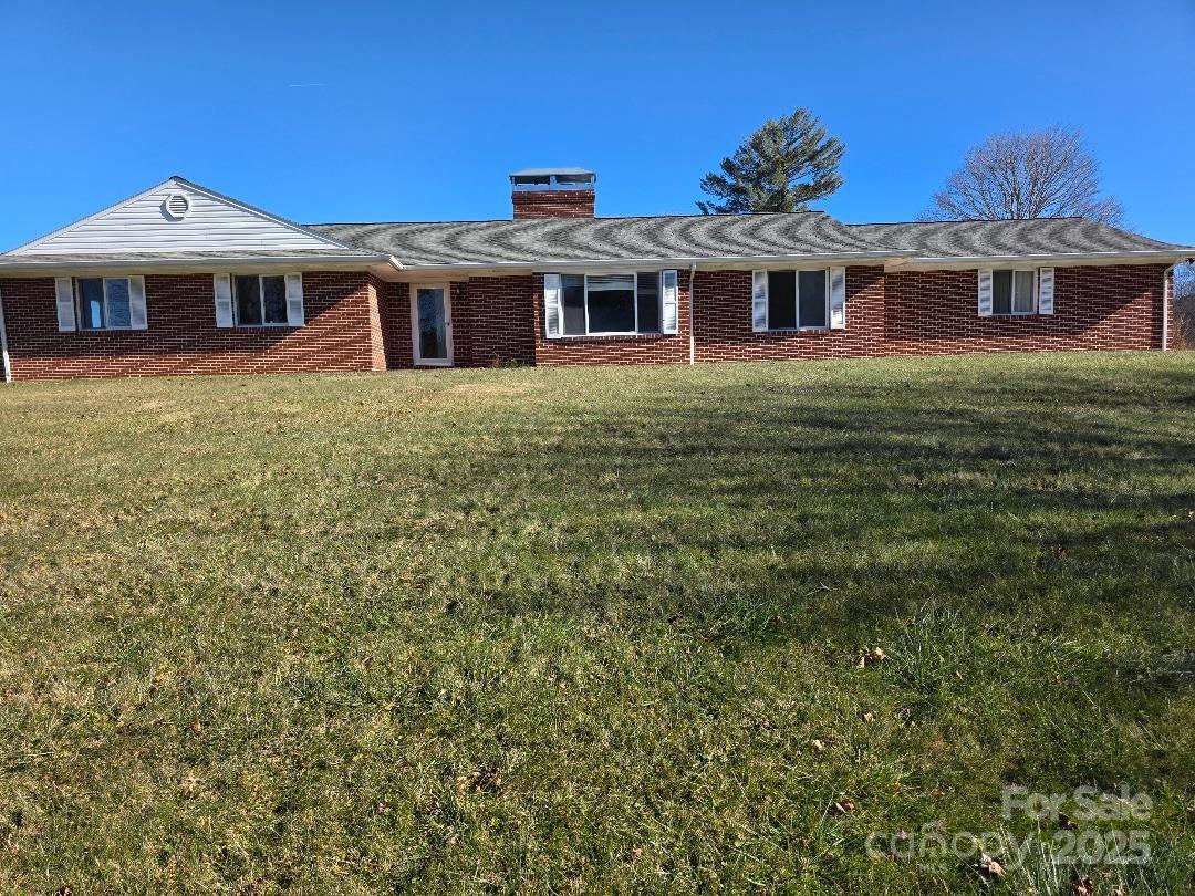 1375 E Us Highway 19e Highway Burnsville NC 28714