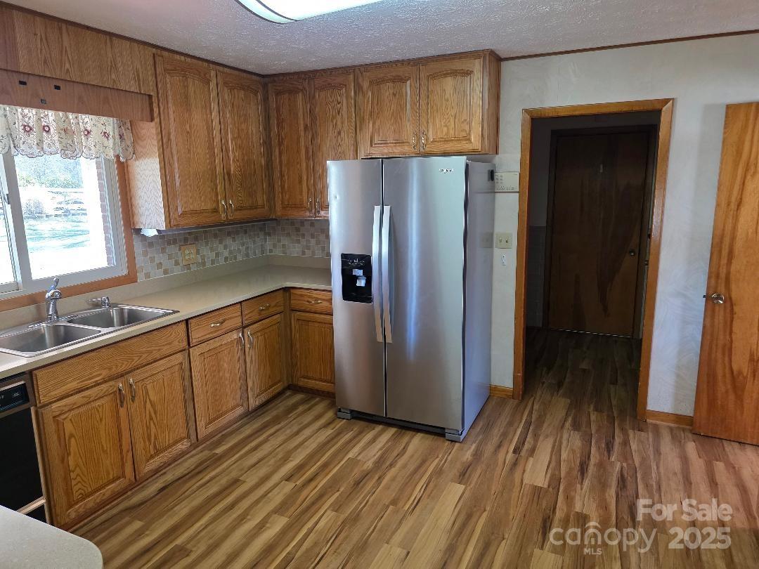 1375 E Us Highway 19e Highway Burnsville NC 28714