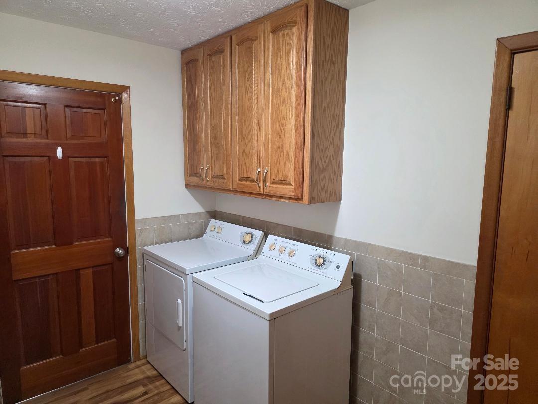 1375 E Us Highway 19e Highway Burnsville NC 28714