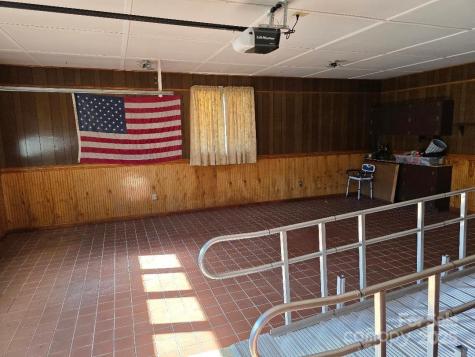 1375 E Us Highway 19e Highway Burnsville NC 28714
