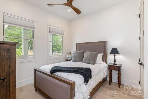40 Hidden Pond Lane Brevard NC 28712