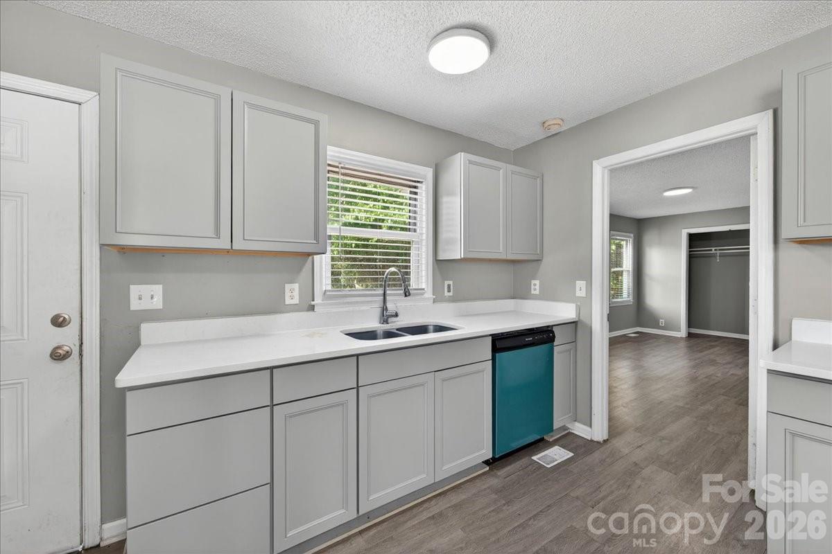 936 Holland Avenue Charlotte NC 28206