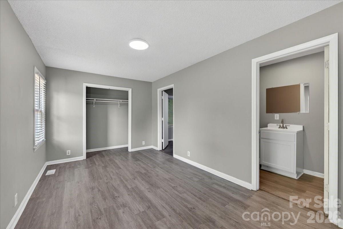 936 Holland Avenue Charlotte NC 28206