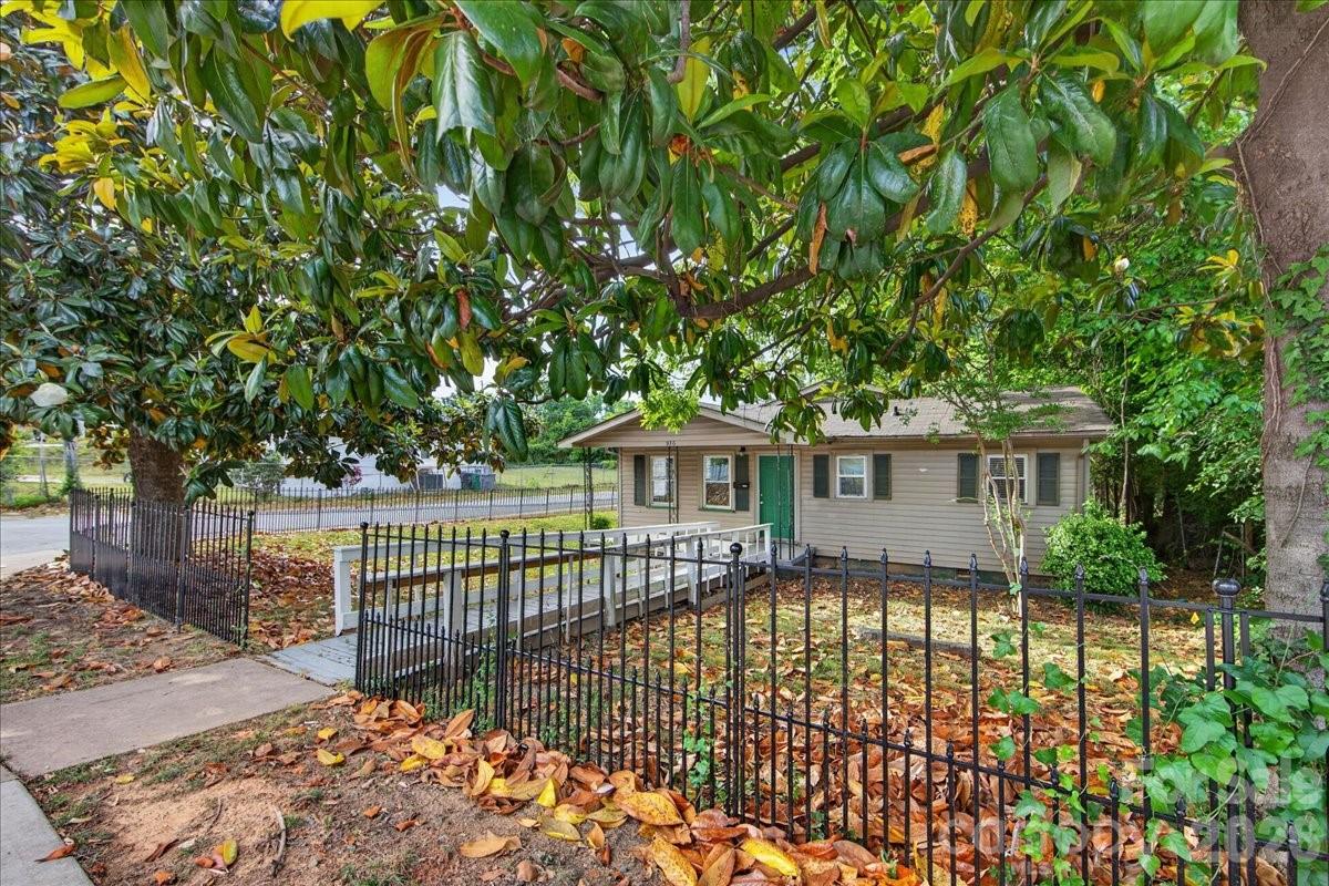 936 Holland Avenue Charlotte NC 28206