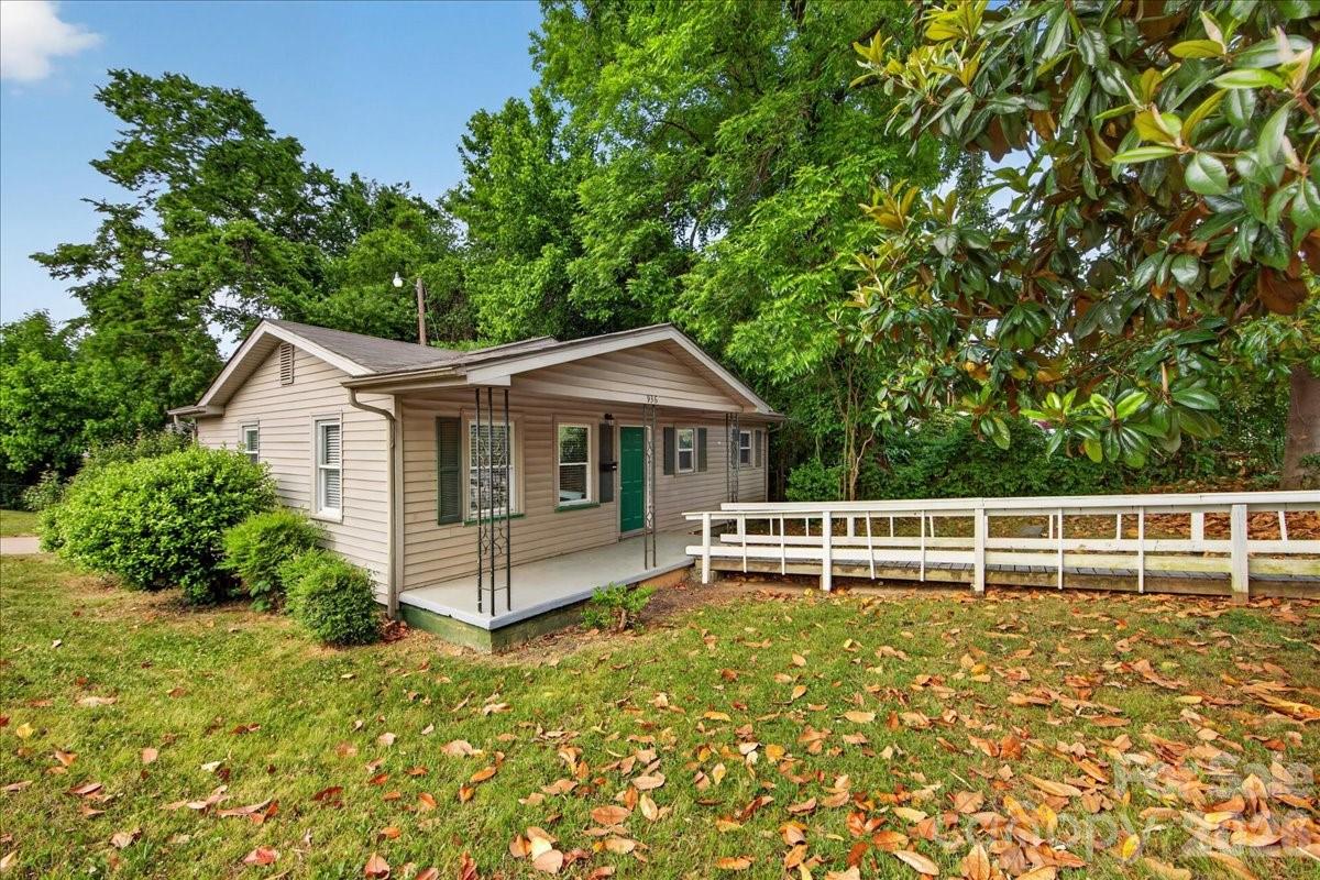 936 Holland Avenue Charlotte NC 28206