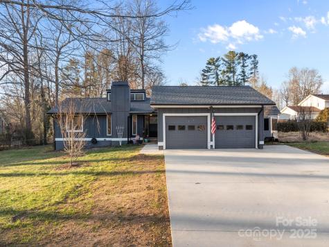 17 Berry Lane Fletcher NC 28732