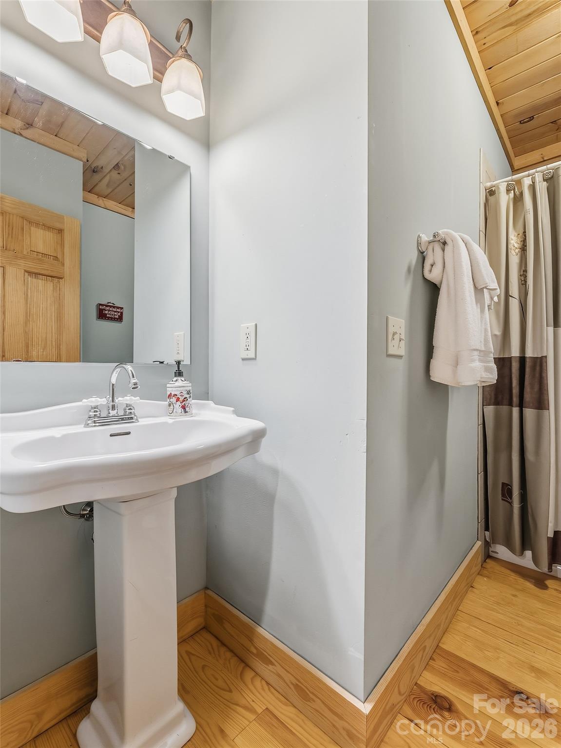 167 Mountain Vista Drive Saluda NC 28773