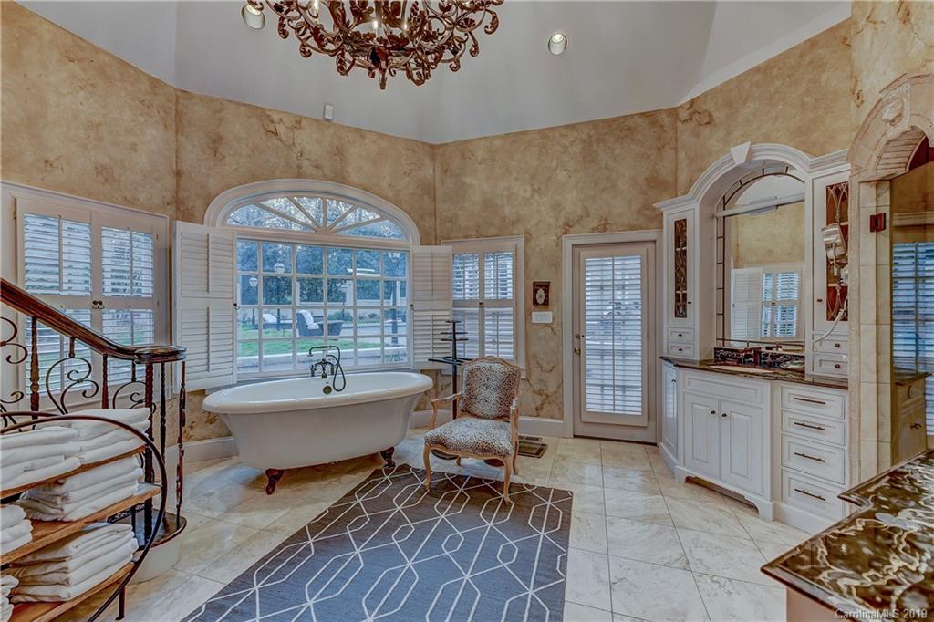 4043 Carnoustie Lane Charlotte NC 28210