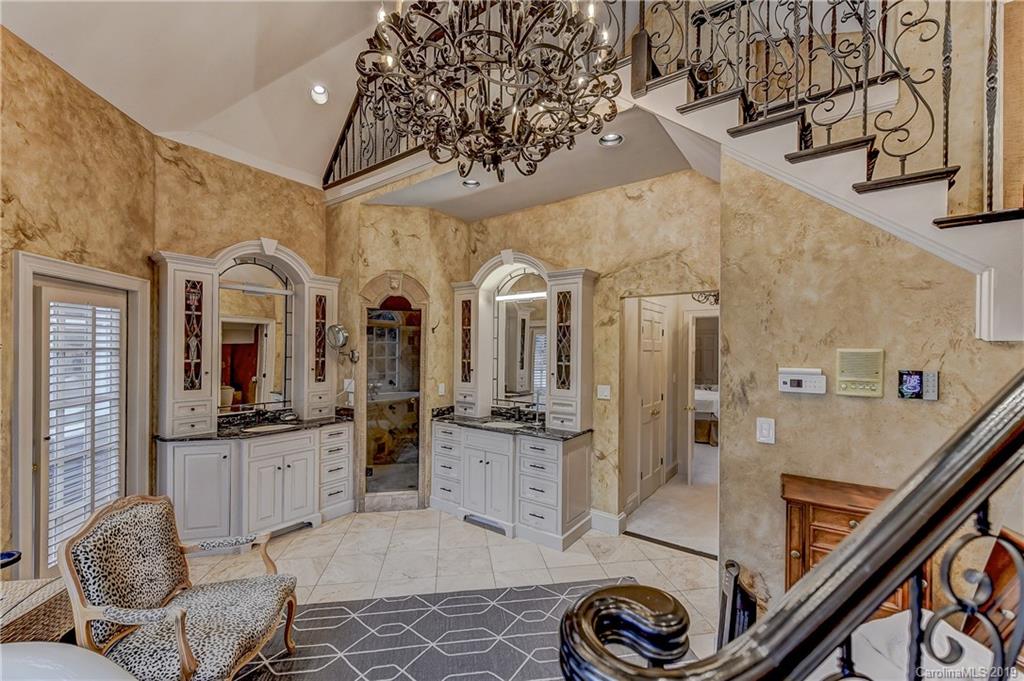 4043 Carnoustie Lane Charlotte NC 28210