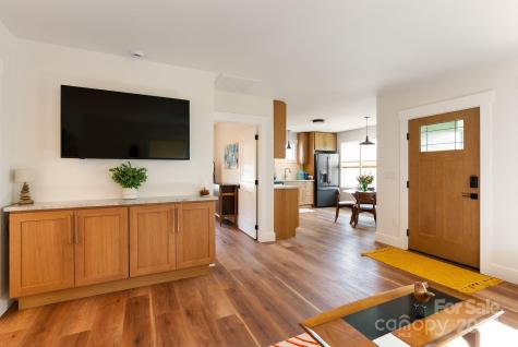 58 Balm Grove Avenue Asheville NC 28806