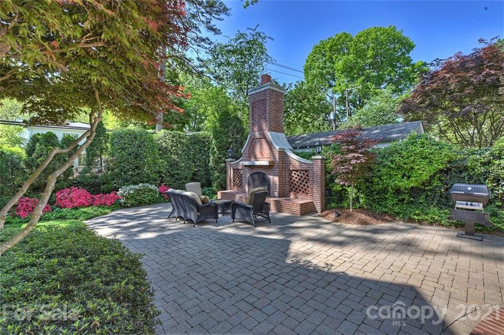 2200 Beverly Drive Charlotte NC 28207
