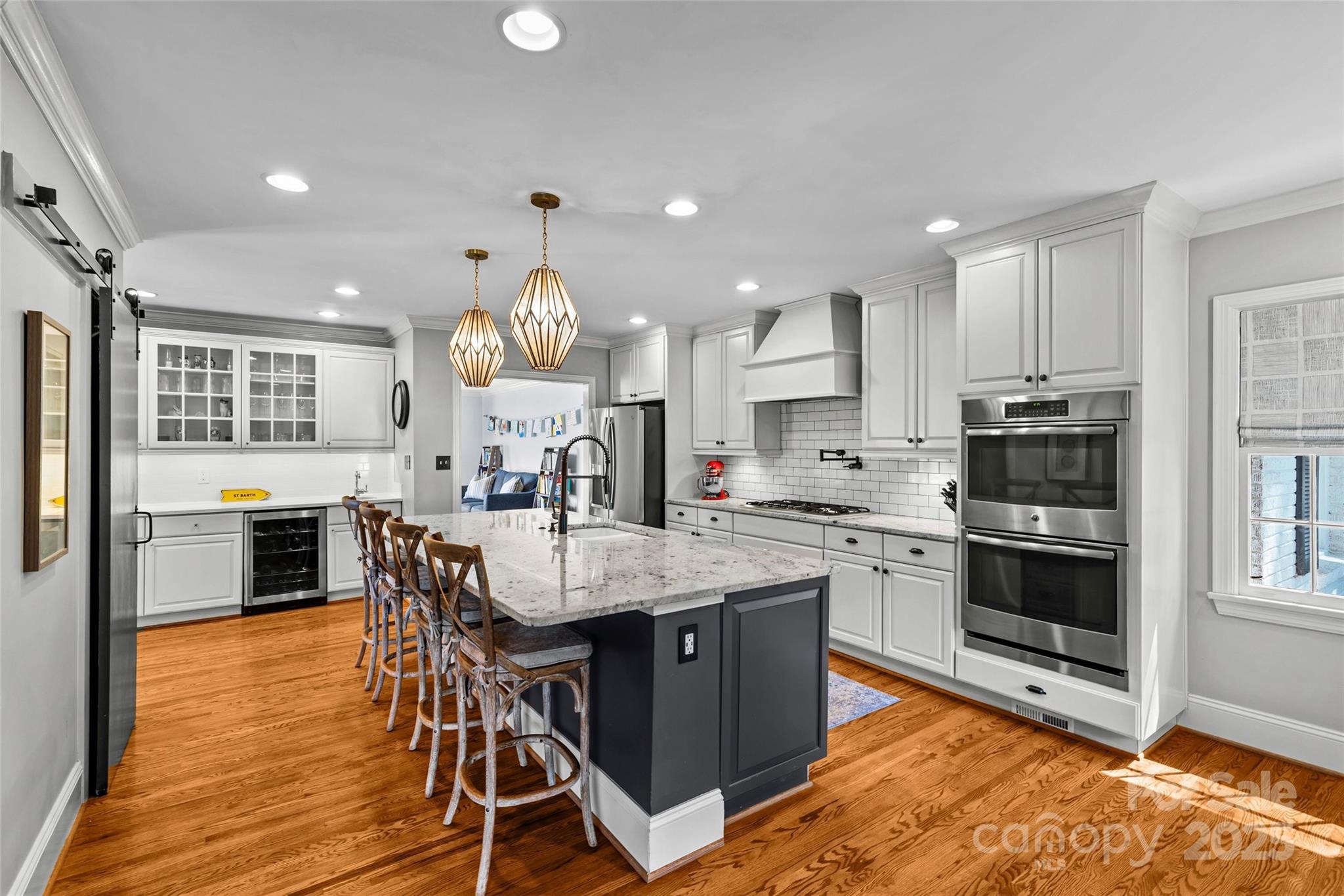 2821 Sharon Road Charlotte NC 28211