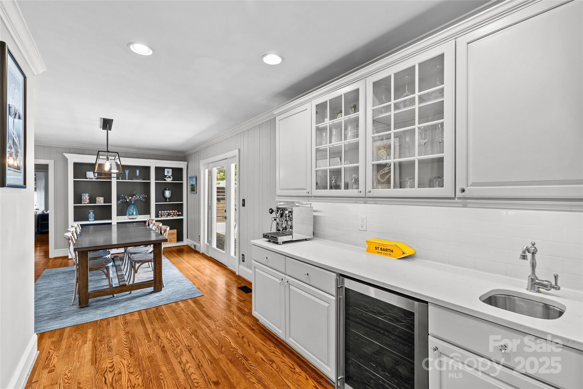 2821 Sharon Road Charlotte NC 28211