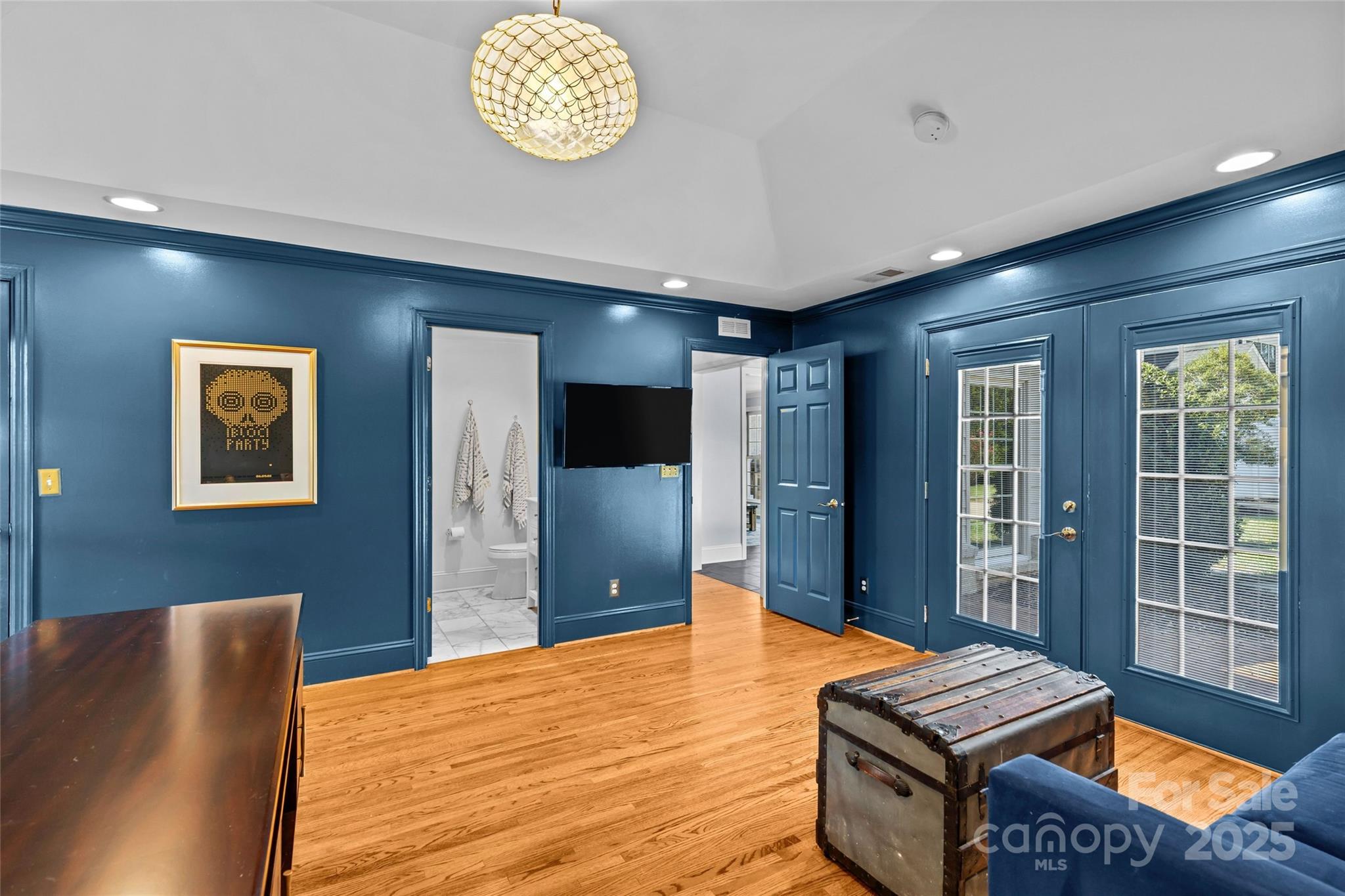 2821 Sharon Road Charlotte NC 28211