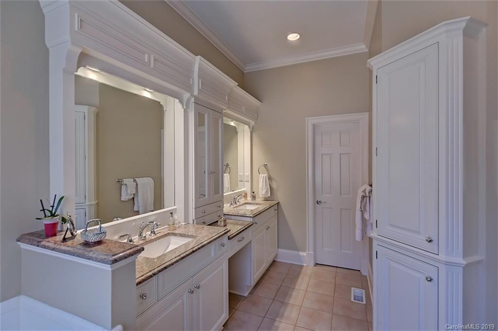 2518 Windsor Crescent Court Charlotte NC 28226