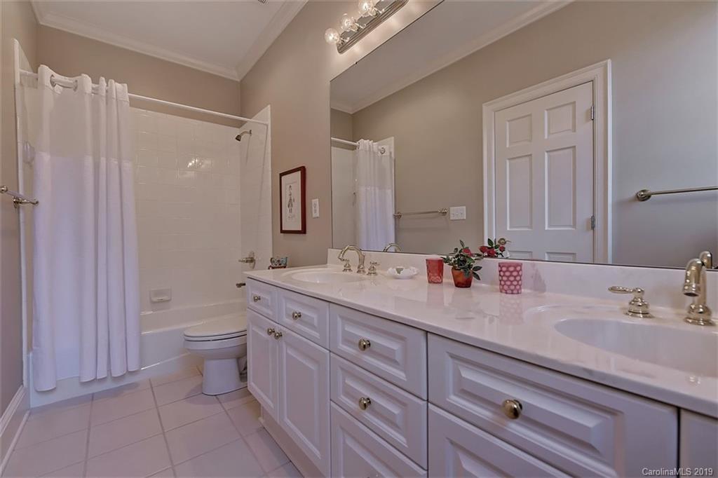 2518 Windsor Crescent Court Charlotte NC 28226